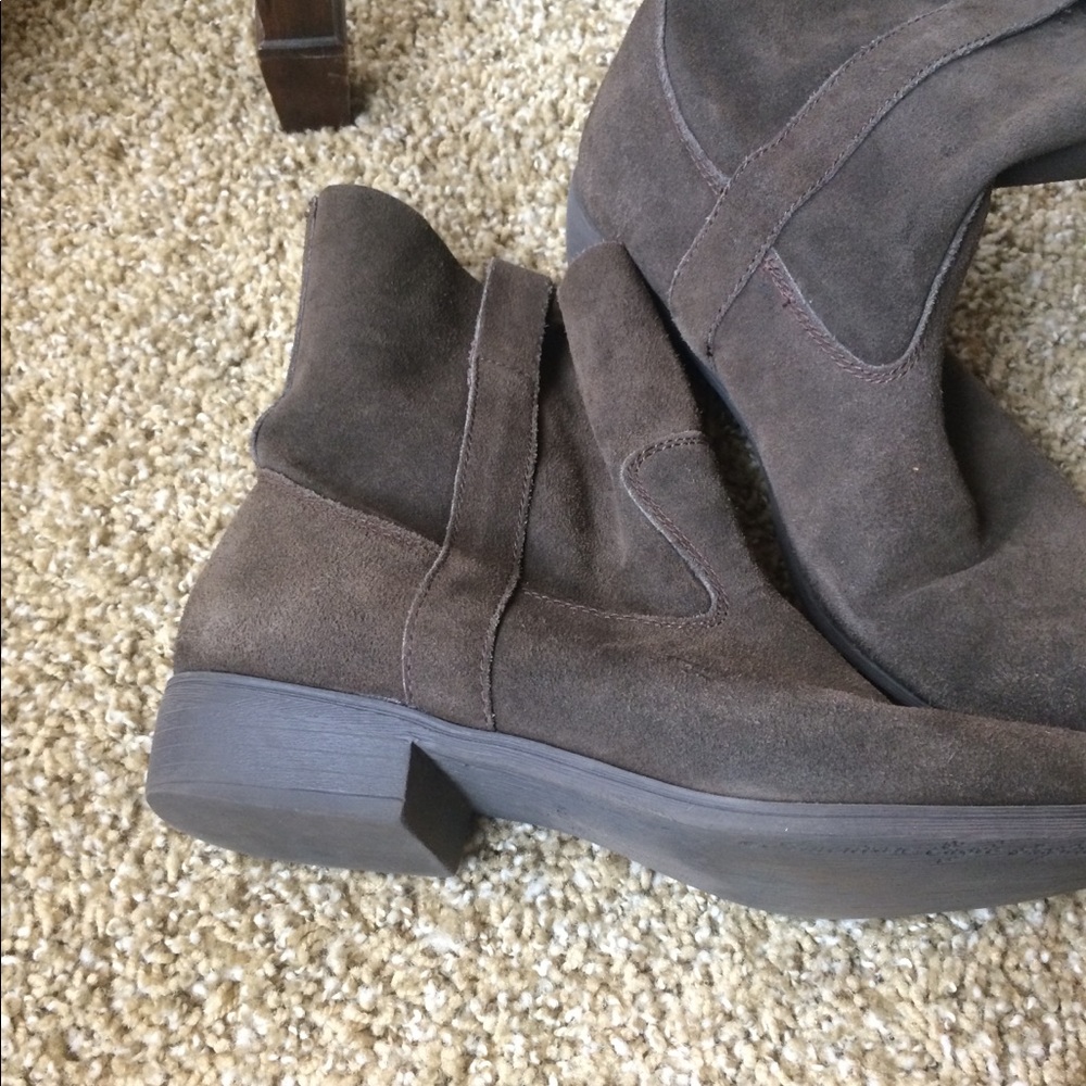 Brown boots
